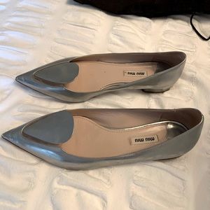 Miu Miu silver flats. Size 38